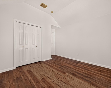 11107 Creekline Meadow Court - Photo Thumbnail 16