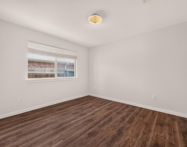 11107 Creekline Meadow Court - Photo Thumbnail 18