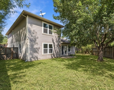 6331 Canyon Rock Way - Photo Thumbnail 40