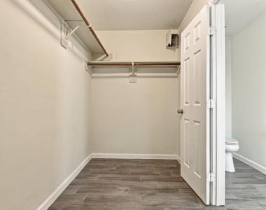 6331 Canyon Rock Way - Photo Thumbnail 30