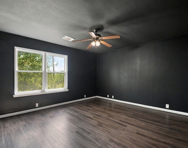 6331 Canyon Rock Way - Photo Thumbnail 23
