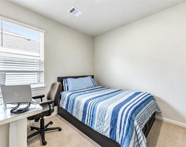 2317 Green Sturgeon Court - Photo Thumbnail 31