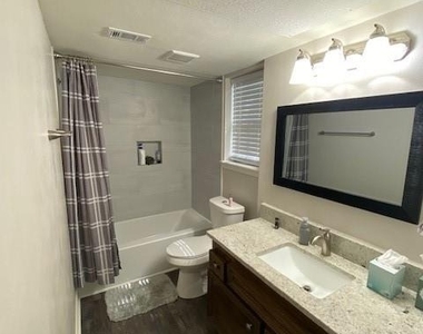 2402 Sycamore Avenue - Photo Thumbnail 7