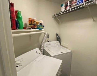 2402 Sycamore Avenue - Photo Thumbnail 4