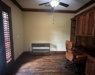 4516 Gilbert Avenue - Photo Thumbnail 1
