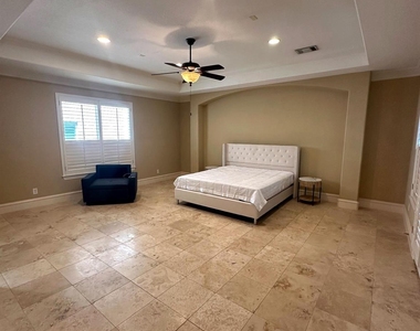 4516 Gilbert Avenue - Photo Thumbnail 25
