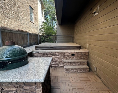 4516 Gilbert Avenue - Photo Thumbnail 13