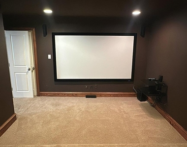 4516 Gilbert Avenue - Photo Thumbnail 38