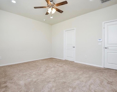 5354 Rue Dela Croix Drive - Photo Thumbnail 15