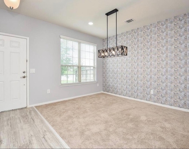 5354 Rue Dela Croix Drive - Photo Thumbnail 13