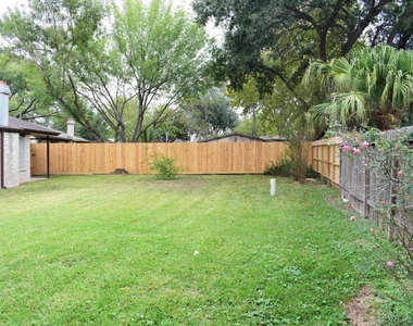 707 N Fork Court N - Photo Thumbnail 27