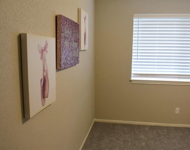 707 N Fork Court N - Photo Thumbnail 24