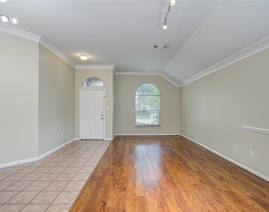 18223 Heathridge Lane - Photo Thumbnail 9