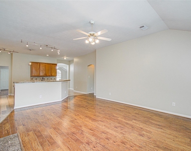18223 Heathridge Lane - Photo Thumbnail 31