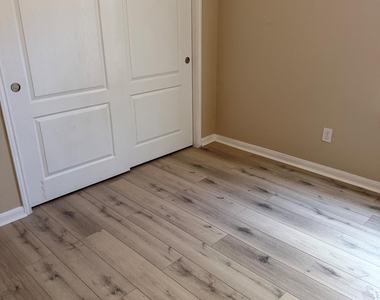 12918 Fenland Field Lane - Photo Thumbnail 5
