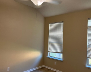12918 Fenland Field Lane - Photo Thumbnail 4