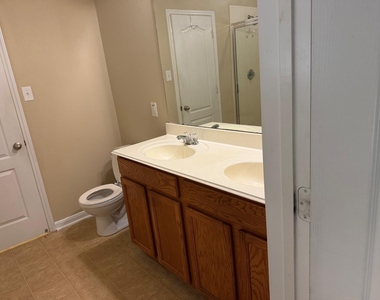 12918 Fenland Field Lane - Photo Thumbnail 8