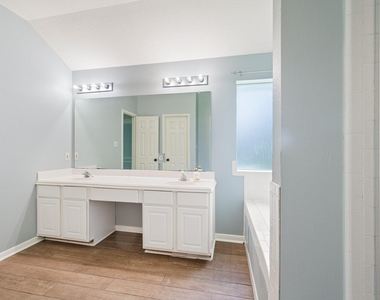 5827 Willow Park Drive - Photo Thumbnail 22
