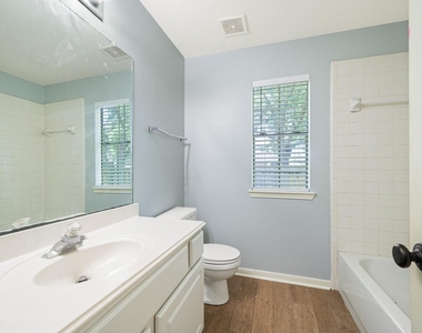 5827 Willow Park Drive - Photo Thumbnail 25