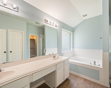 5827 Willow Park Drive - Photo Thumbnail 19