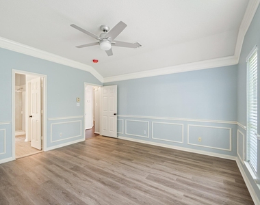5827 Willow Park Drive - Photo Thumbnail 18