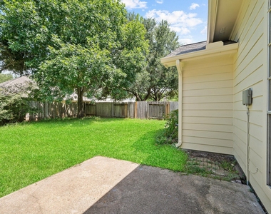 5827 Willow Park Drive - Photo Thumbnail 28