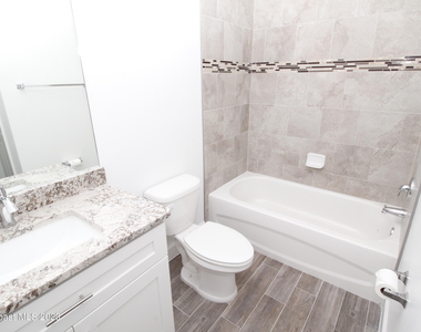 906 Armstrong Road Se - Photo Thumbnail 10