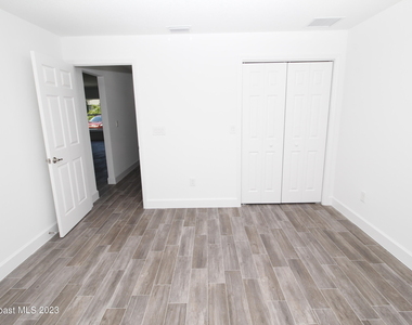 906 Armstrong Road Se - Photo Thumbnail 9