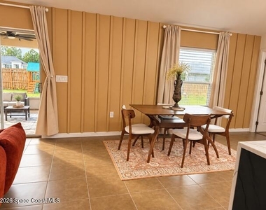 482 Fredericksburg Street Sw - Photo Thumbnail 5