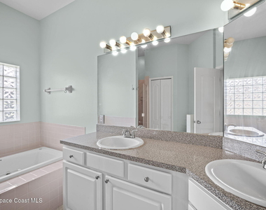 1724 Barker Street Ne - Photo Thumbnail 20