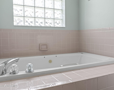 1724 Barker Street Ne - Photo Thumbnail 22