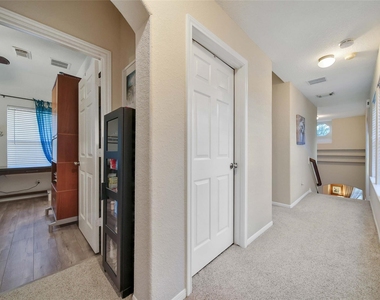 21619 Spring Vine Lane - Photo Thumbnail 16