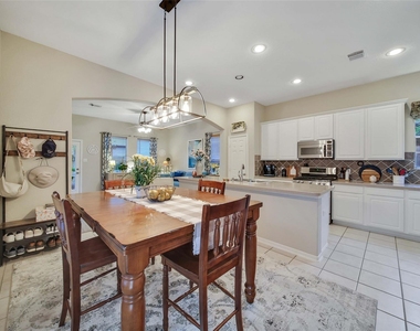 21619 Spring Vine Lane - Photo Thumbnail 11