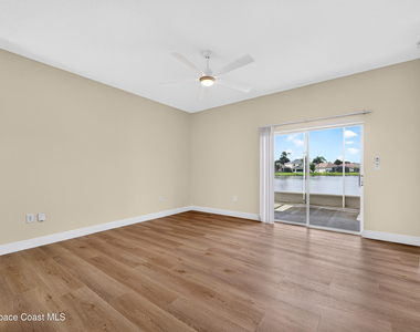 5393 Outlook Drive - Photo Thumbnail 9