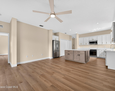 5393 Outlook Drive - Photo Thumbnail 7
