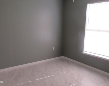 1353 Ran Road Se - Photo Thumbnail 7