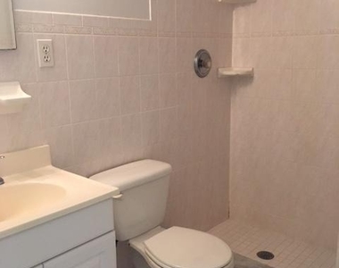 380 N Brevard Avenue - Photo Thumbnail 11