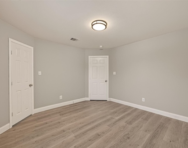 12819 Wisteria Park Drive - Photo Thumbnail 35