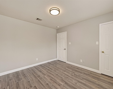 12819 Wisteria Park Drive - Photo Thumbnail 29
