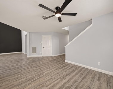 12819 Wisteria Park Drive - Photo Thumbnail 13