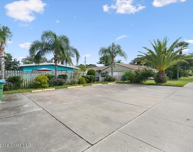 114 Buchanan Avenue - Photo Thumbnail 22