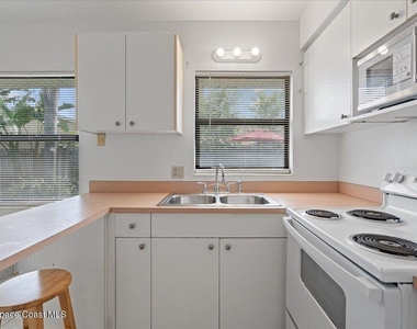 114 Buchanan Avenue - Photo Thumbnail 11