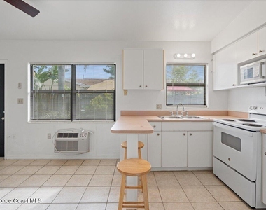 114 Buchanan Avenue - Photo Thumbnail 9