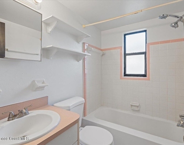 114 Buchanan Avenue - Photo Thumbnail 15