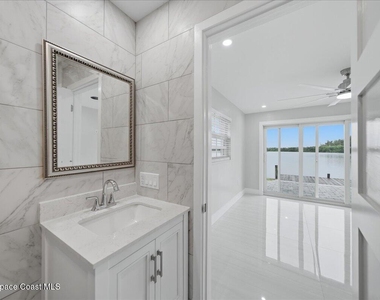 415 Island Drive - Photo Thumbnail 29