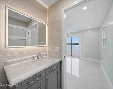 415 Island Drive - Photo Thumbnail 20