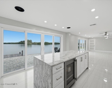 415 Island Drive - Photo Thumbnail 6