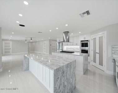 415 Island Drive - Photo Thumbnail 4