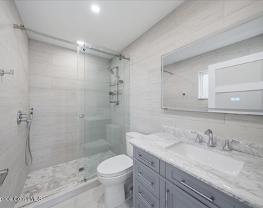 415 Island Drive - Photo Thumbnail 19
