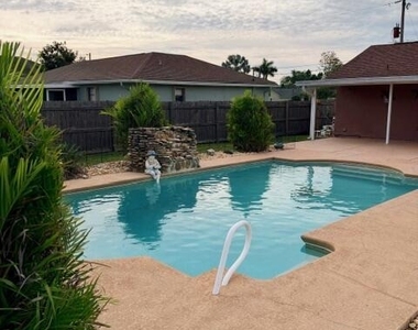 307 Lisa Road Ne - Photo Thumbnail 29
